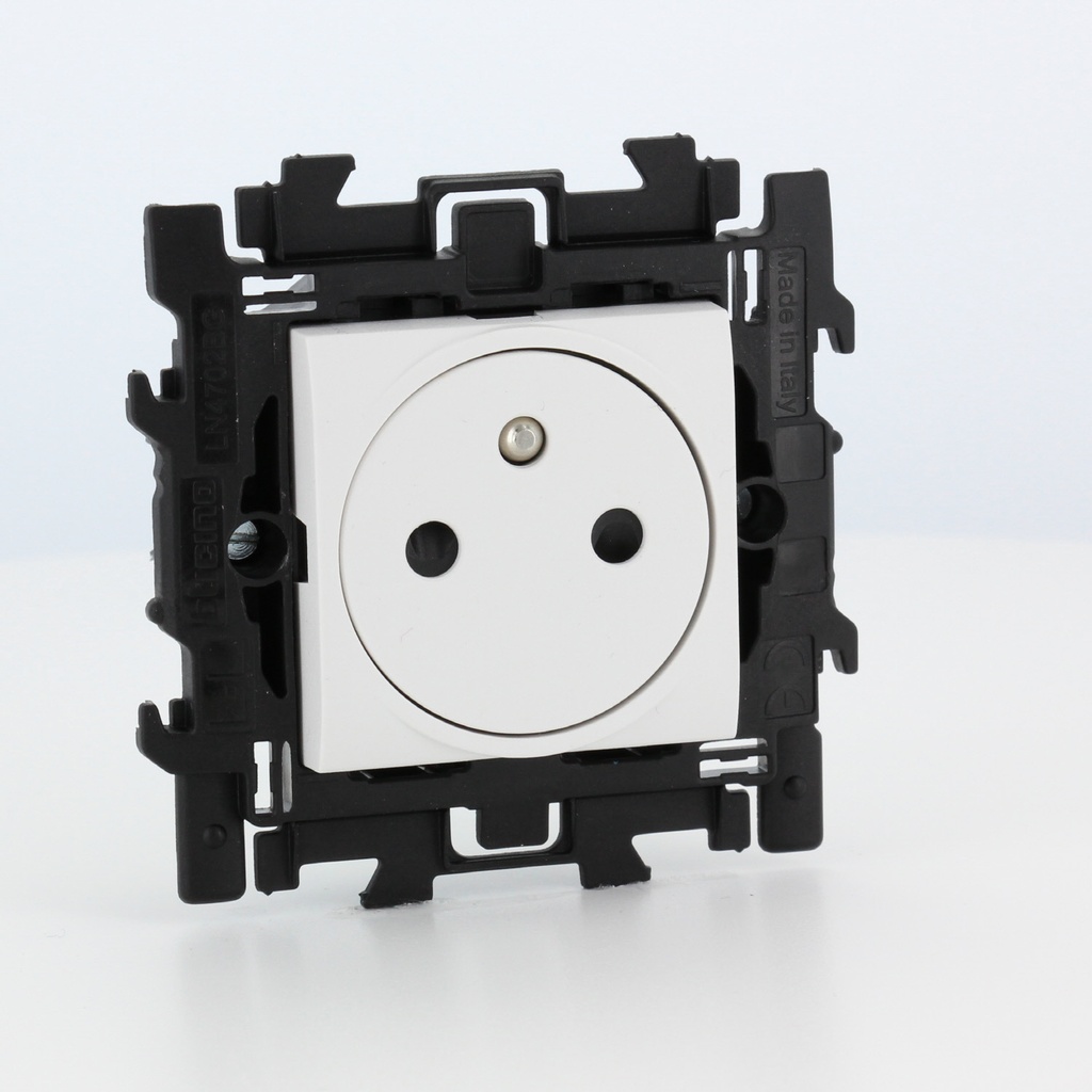 BTICINO LL INBOUWDOOS COMPLEET 2P+T 16A 250V AUTO TERMINALS WIT
