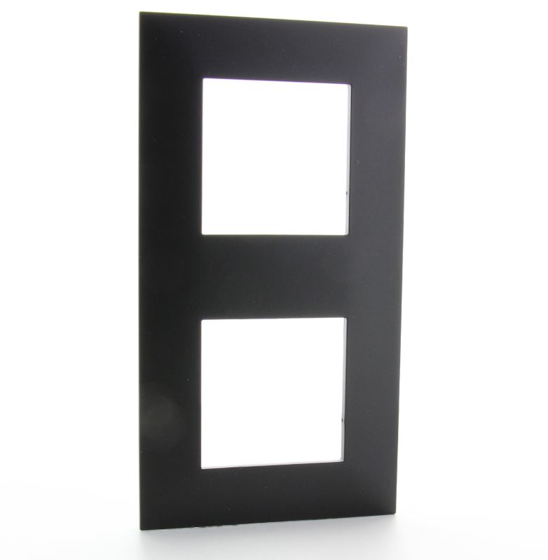 LEGRAND VAL PLAQUE 2 POSTES VERT ENTRAXE 57MM BL ANC